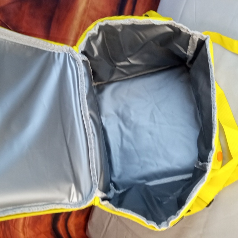 💩🍒 Super Mario Bros. Question Mark Block Cooler Bag - Picture 3 of 4